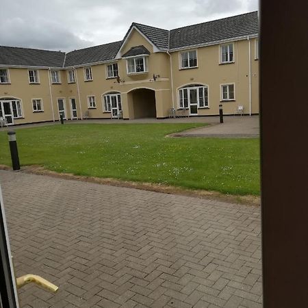 Cloghereen No 14 Killarney Holiday Village מראה חיצוני תמונה