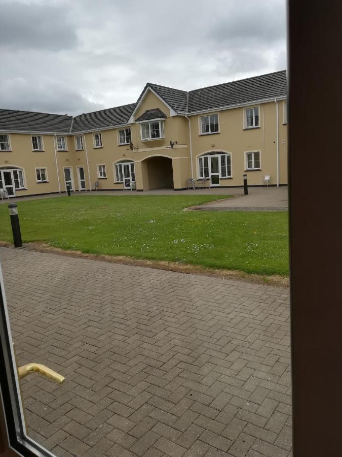 Cloghereen No 14 Killarney Holiday Village מראה חיצוני תמונה